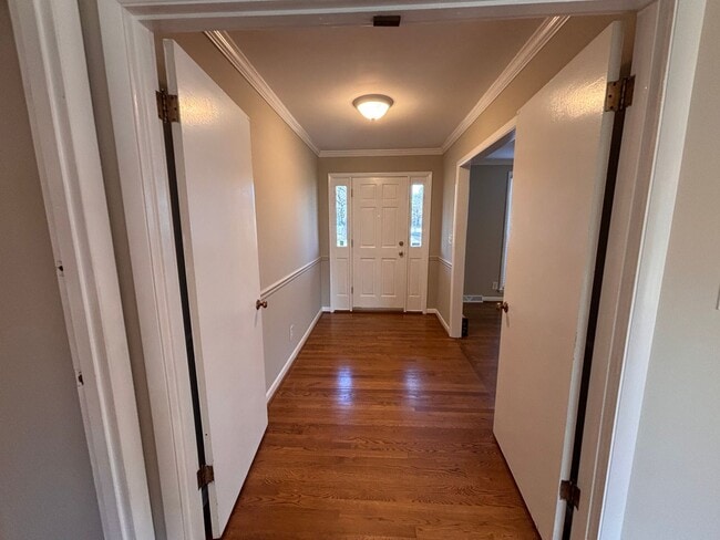 6325 Percy Dr in Nashville, TN - Foto de edificio - Building Photo