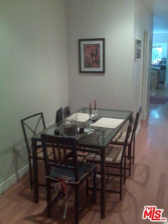 6414 Dix St in Los Angeles, CA - Foto de edificio - Building Photo