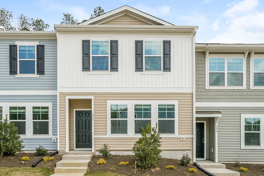 557 Landing View Dr in Wendell, NC - Building Photo