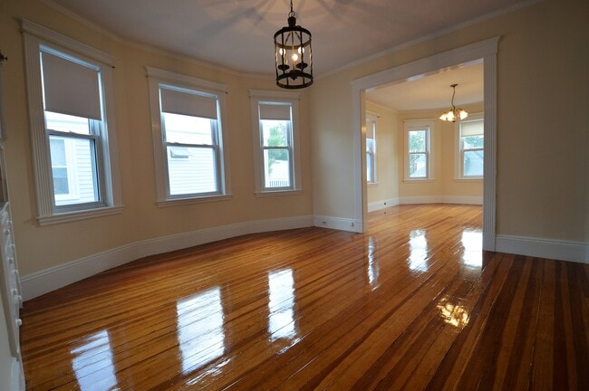 39 Montfern Ave, Unit 3 in Boston, MA - Building Photo - Building Photo