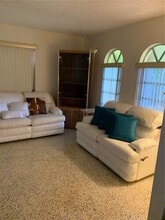 7610 NW 4th St in Miami, FL - Building Photo - Building Photo