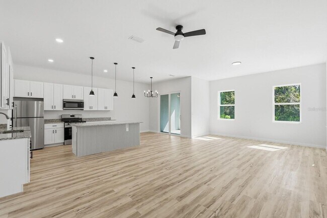 1 Fanshawe Ln in Palm Coast, FL - Building Photo - Building Photo