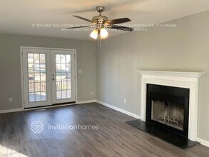 205 Crossfire Rd in Holly Springs, NC - Foto de edificio - Building Photo