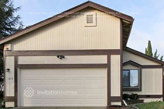 property at 1239 Canterbury