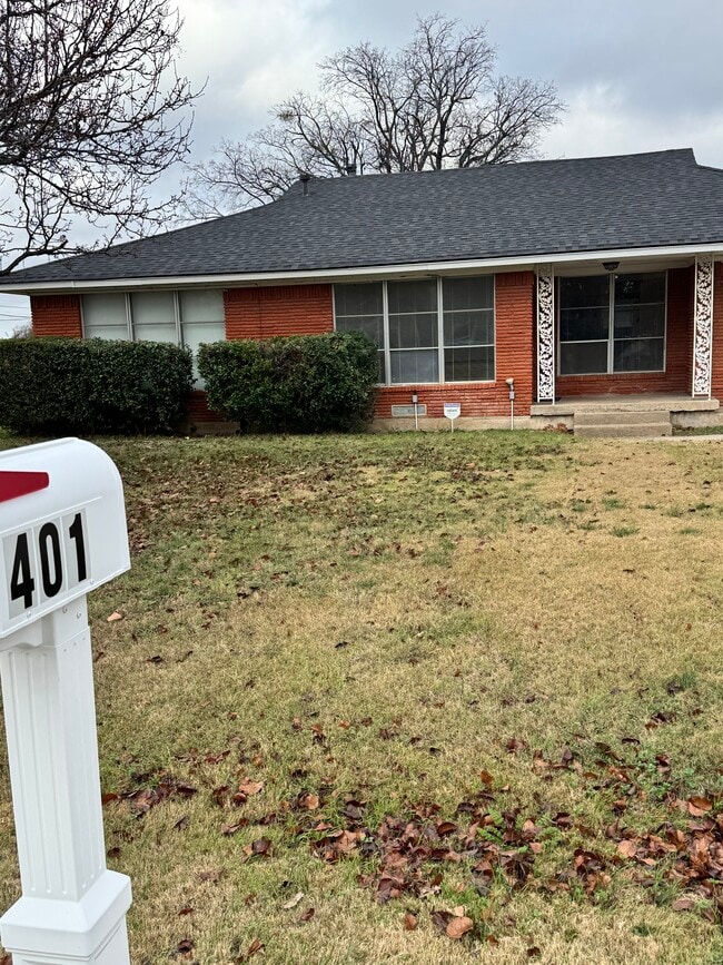 property at 401 W Athens St