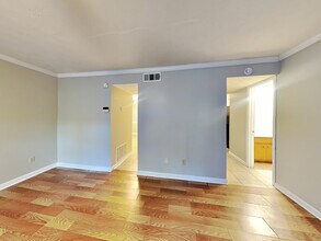2140 Kings Gate Cir SW in Snellville, GA - Building Photo - Building Photo