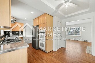 24865 Grove Ave in Eastpointe, MI - Building Photo - Building Photo