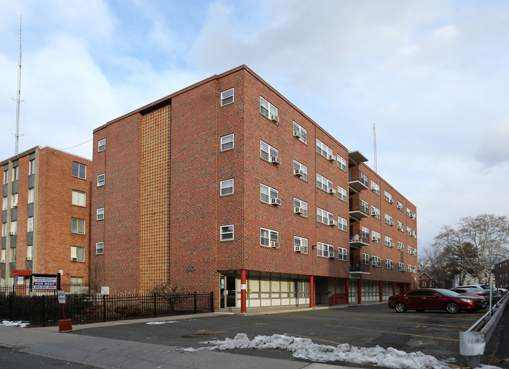 Gillett Apartments in Hartford, CT - Building Photo