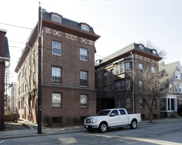 71 Medway St Apartments