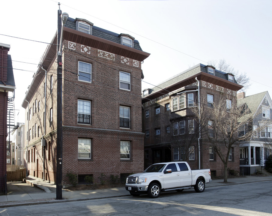 71 Medway St in Providence, RI - Building Photo