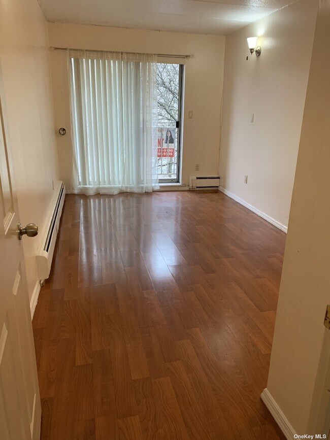 35-20 Union St-Unit -3FL in Queens, NY - Building Photo - Building Photo