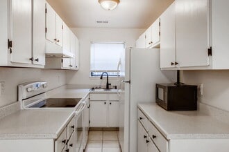 225 E 8th Ave, Unit 225 E. 8th Unit C1 in Longmont, CO - Foto de edificio - Building Photo