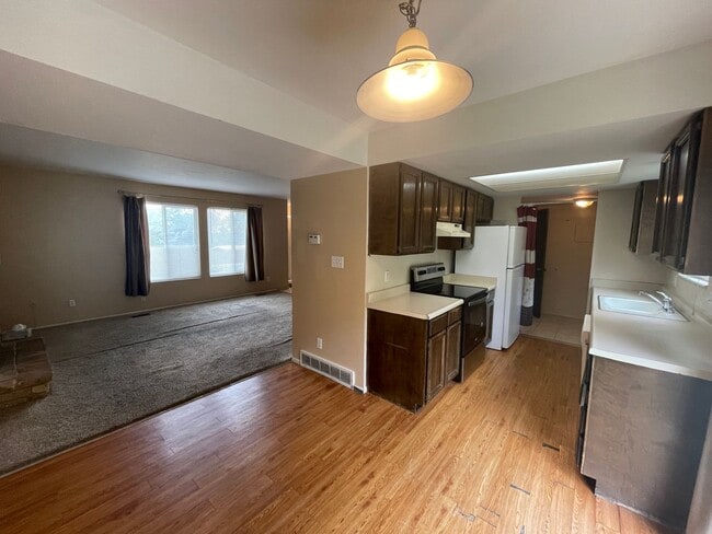 property at 785 S 200 E