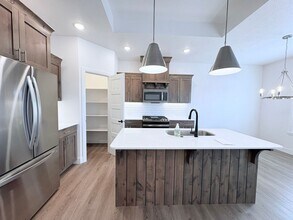 203 Strathmore Ln in Cedar City, UT - Building Photo - Building Photo