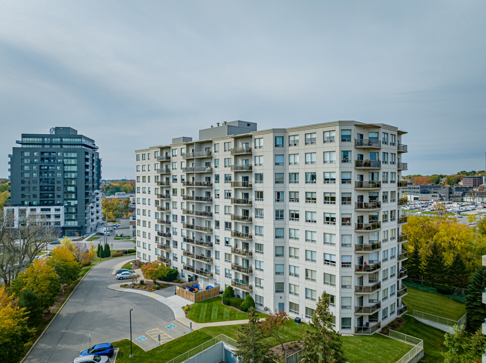 60 Wyndham St S in Guelph, ON - Building Photo