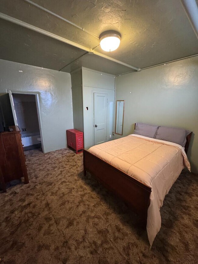 401 Onyx St in Kemmerer, WY - Building Photo - Building Photo