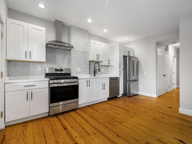 104 Woodstock St, Unit #3