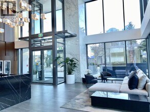 4711 Hazel St in Burnaby, BC - Building Photo - Building Photo