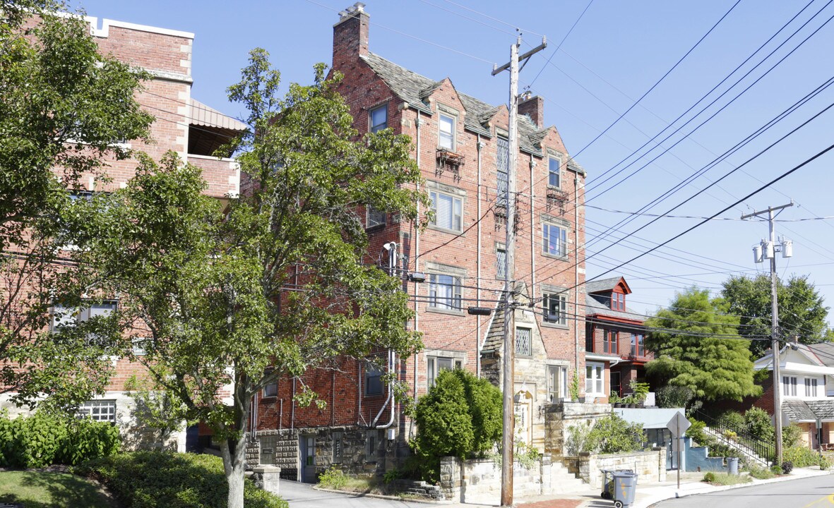 189 Castle Shannon Blvd in Pittsburgh, PA - Foto de edificio