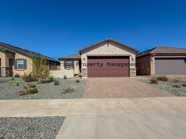 9810 W Pinchot Ave in Phoenix, AZ - Building Photo - Building Photo