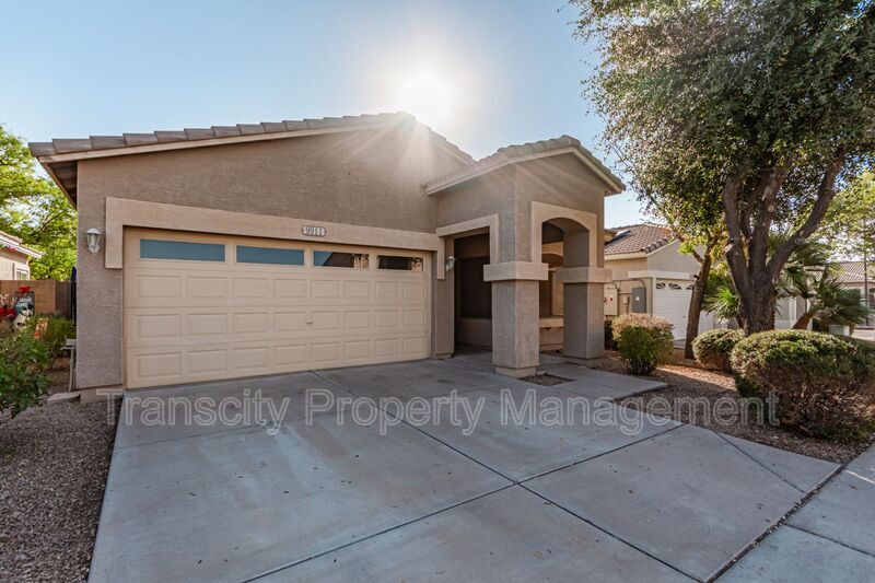 9911 E Forge Ave in Mesa, AZ - Building Photo