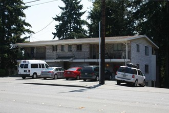 Meadowdale on the Park in Lynnwood, WA - Building Photo - Building Photo