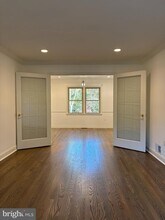 9830 Meadow Valley Dr in Vienna, VA - Building Photo - Building Photo