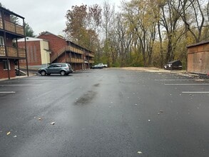 Brookside Apartments in Westfield, MA - Foto de edificio - Building Photo
