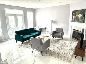 328 W Main St in Carmel, IN - Building Photo - Building Photo