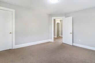 1215 E Calvert St in South Bend, IN - Foto de edificio - Building Photo