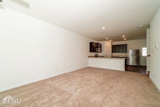 241 Wincanton Ln in Jarrell, TX - Building Photo - Building Photo
