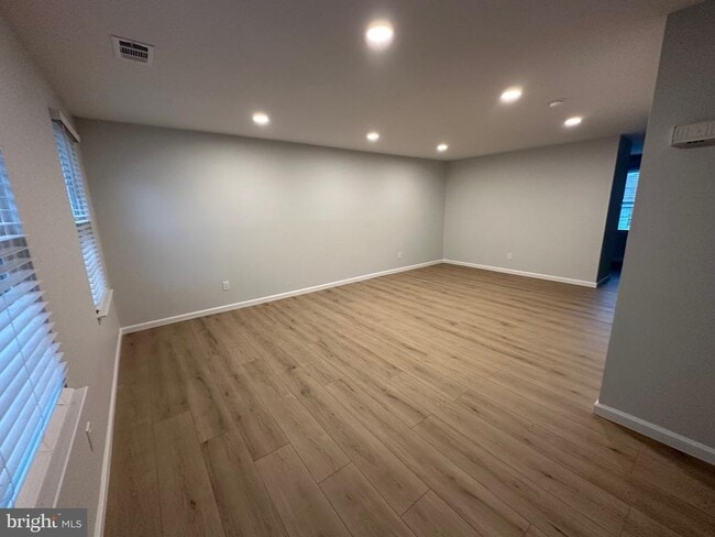 1783 N Dove Rd in Yardley, PA - Building Photo - Building Photo