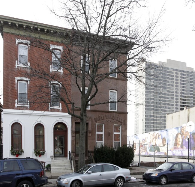 1918 Spring Garden St in Philadelphia, PA - Foto de edificio - Building Photo