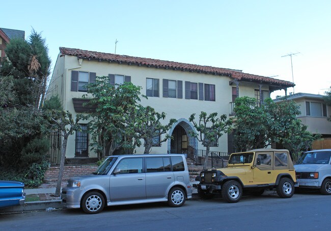 650 S Cochran Ave in Los Angeles, CA - Foto de edificio - Building Photo