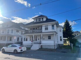 24 Chapman St, Unit #1 in Beverly, MA - Building Photo