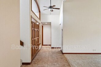 38285 Oaktree Loop in Murrieta, CA - Building Photo - Building Photo