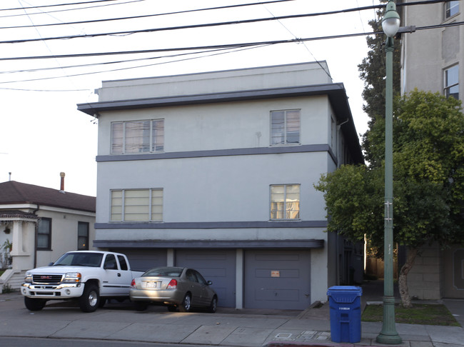 722 Santa Clara Ave in Alameda, CA - Building Photo - Building Photo