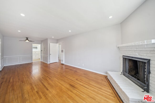 5301 Vantage Ave in Los Angeles, CA - Building Photo - Building Photo