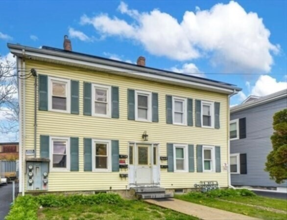 11 Knight St in Boston, MA - Building Photo
