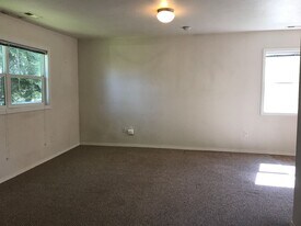 7011 N Market St in Spokane, WA - Building Photo