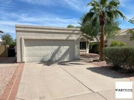 12215 S 45th St in Phoenix, AZ - Building Photo