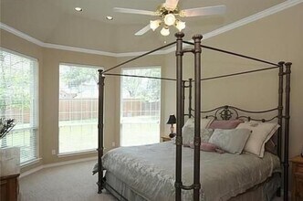 1810 Manchester Way in Corinth, TX - Building Photo - Building Photo