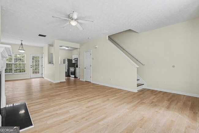 2545 Walden Lake Dr in Decatur, GA - Foto de edificio - Building Photo