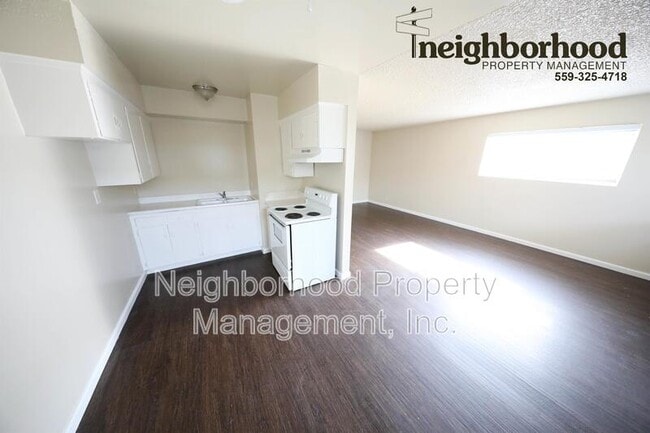 property at 1429 E Cambridge Ave