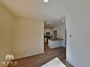 819 W Walnut Ave in Gastonia, NC - Foto de edificio - Building Photo