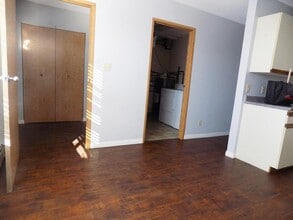 Finlayson Drive Townhomes in Yellowknife, NT - Building Photo - Building Photo