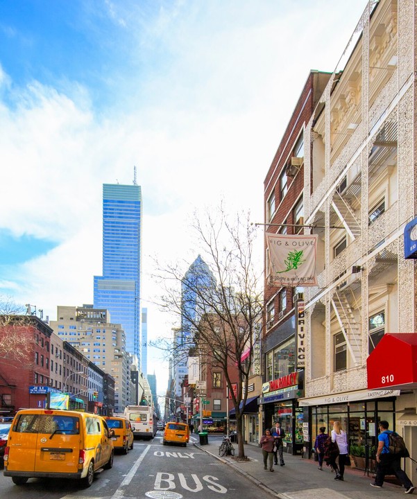 808 Lexington Ave in New York, NY - Foto de edificio