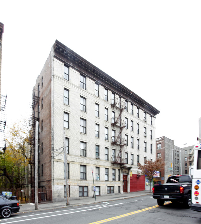 1140 Findlay Ave in Bronx, NY - Building Photo - Building Photo