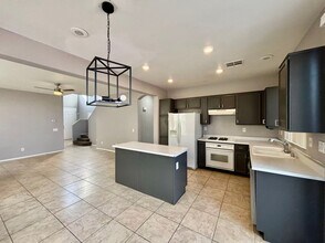 2376 Summer Home St in Las Vegas, NV - Building Photo - Building Photo