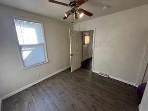 2417 S St Aubin St in Sioux City, IA - Building Photo - Building Photo